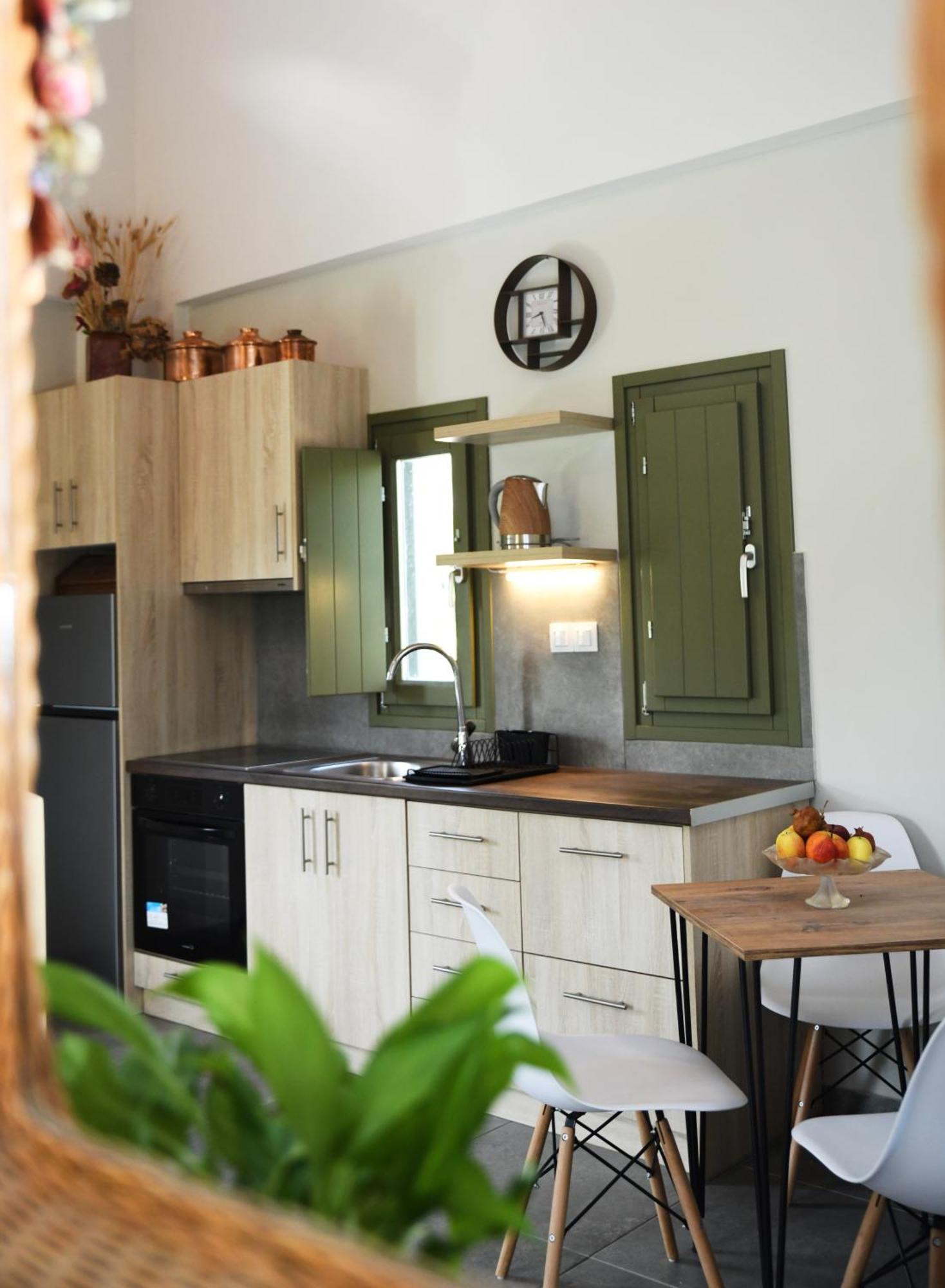 La Familia Luxury Private Maisonettes Near The Sea